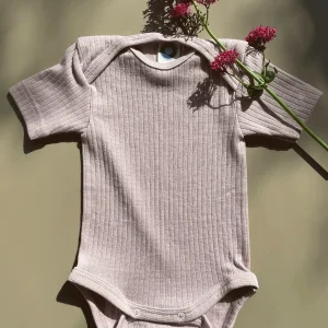 Cosilana-romper-biologisch-korte-mouw-roze-productafbeelding