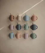 Mushie siliconen beker met rietje alle kleuren