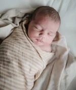 Mushie Swaddle XL - Natural Stripes Mushie Swaddle XL - Natural Stripes